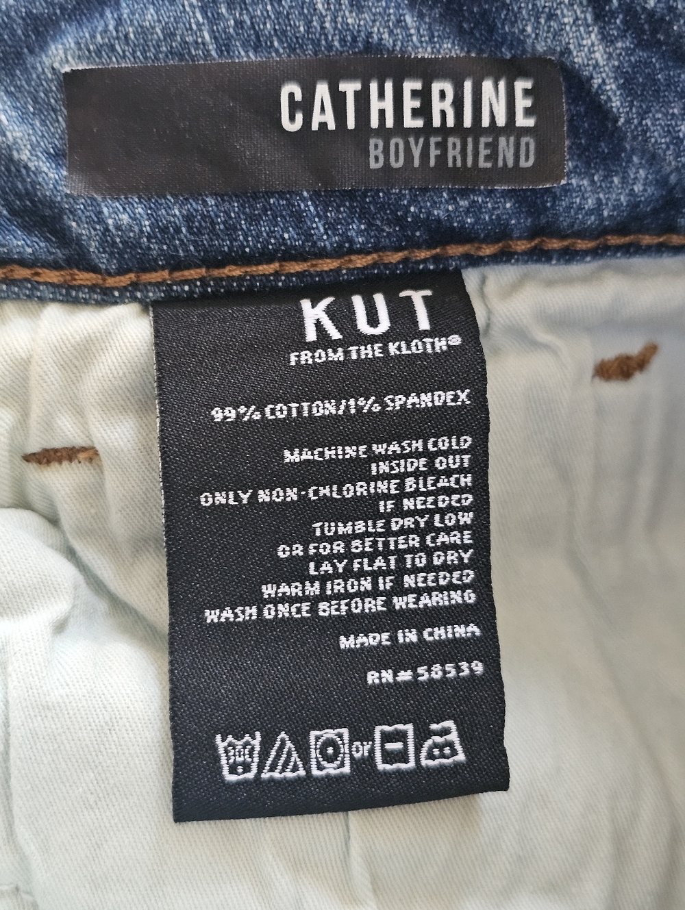 KUT Catherine Mid-Rise Boyfriend Jeans Size 4 - Picture 5 of 6